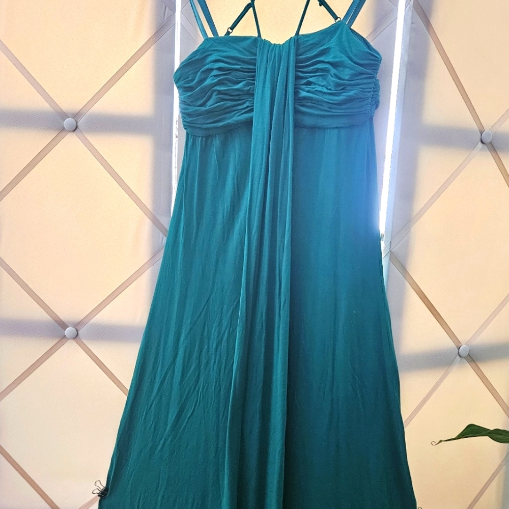 BCBGMAXAZRIA green maxi dress XXS